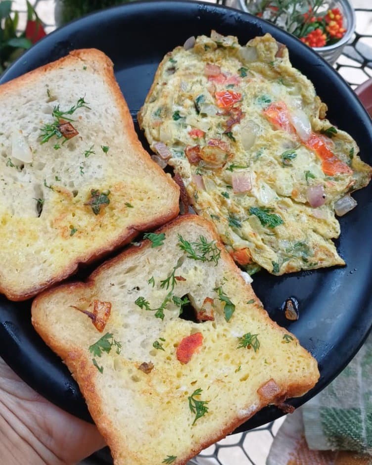 Bread Egg Omelette recipe