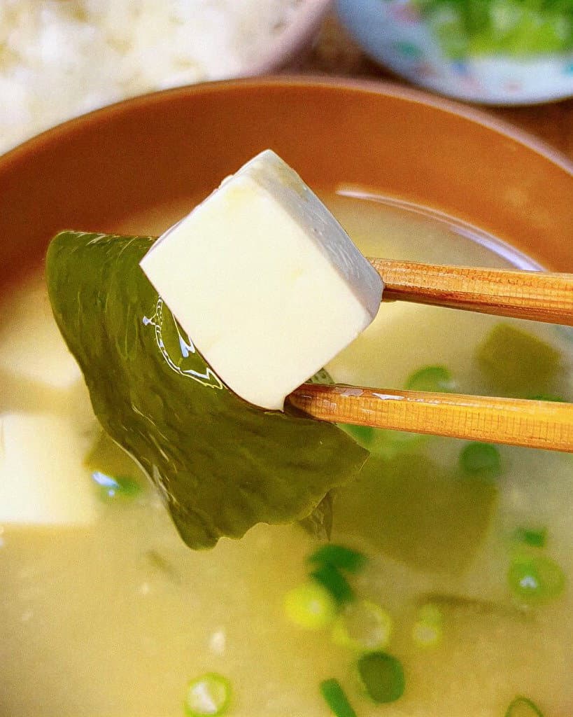 Tofu and Wakame Miso Soup recipe