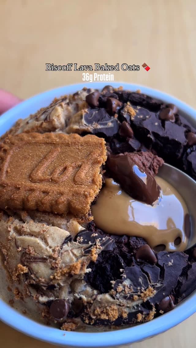 Double-Filled Chocolate Biscoff Baked Oats recipe