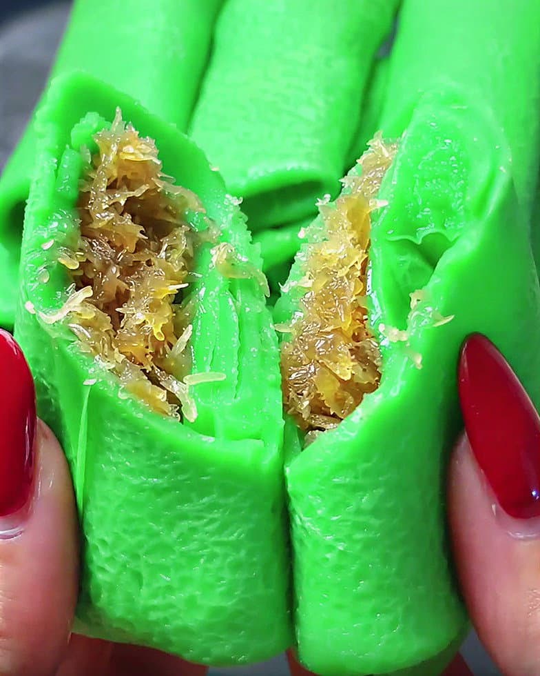 Dadar Gulung - Indonesian Coconut Pancake Rolls recipe