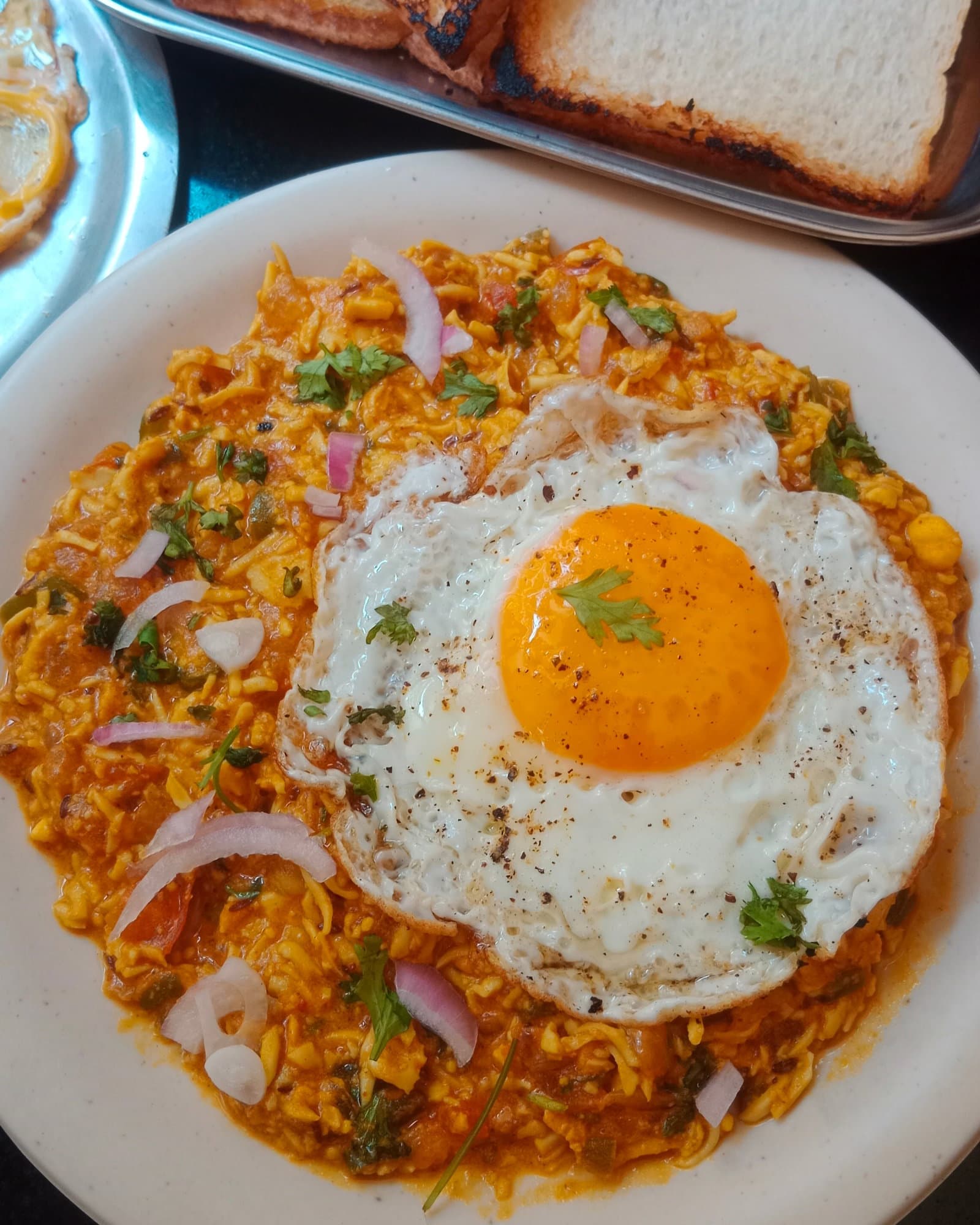 Anda Ghotala - Surat Street Style Egg Recipe  recipe