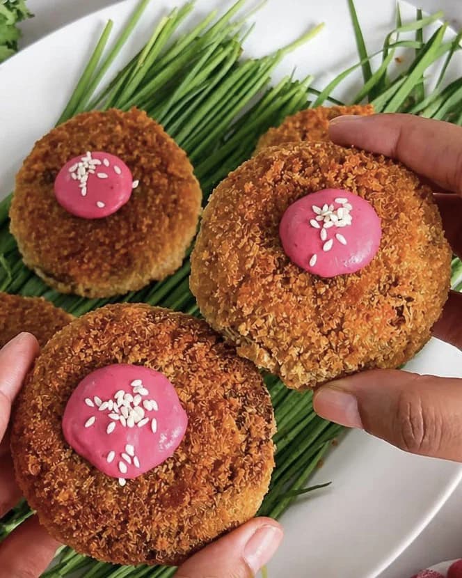 Crispy & Cheesy Hara Bhara Cheese Tikkis with Garlic Beetroot Dip recipe