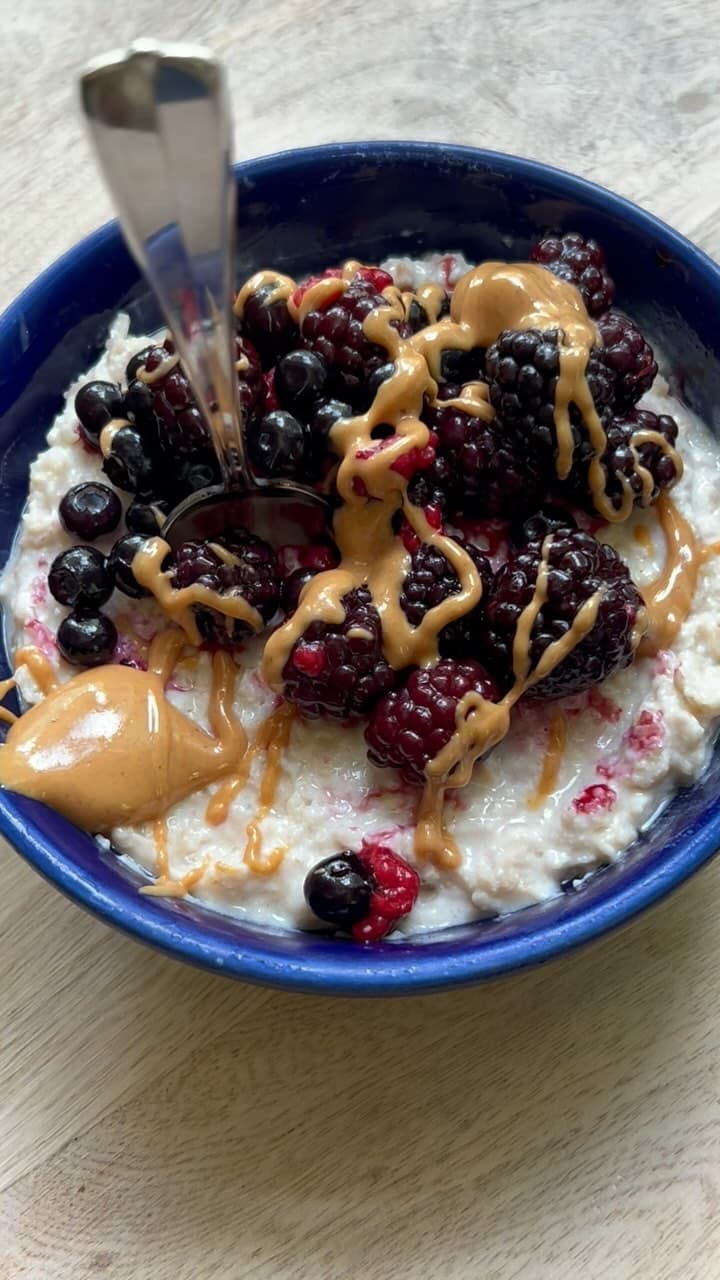 Legendary Spoon-Bearing Overnight Oats recipe