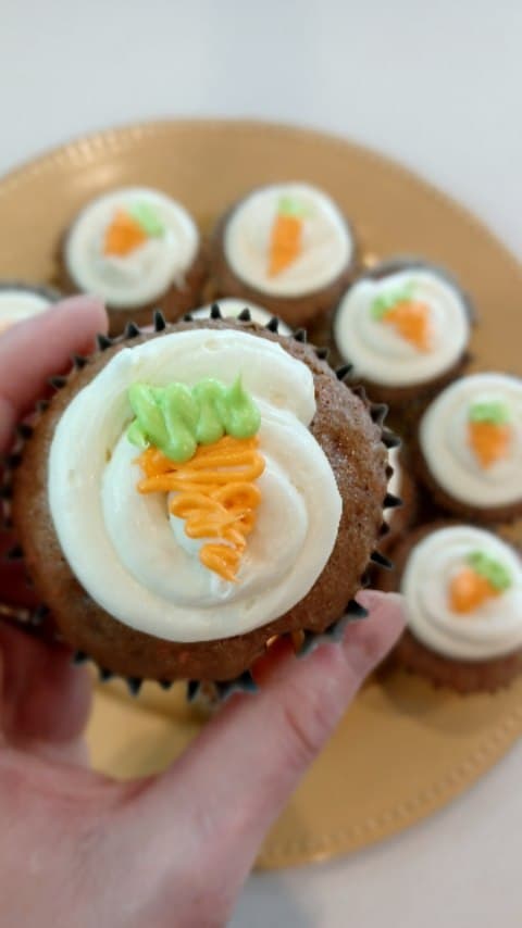 Cute Carrot Cake Cupcakes recipe
