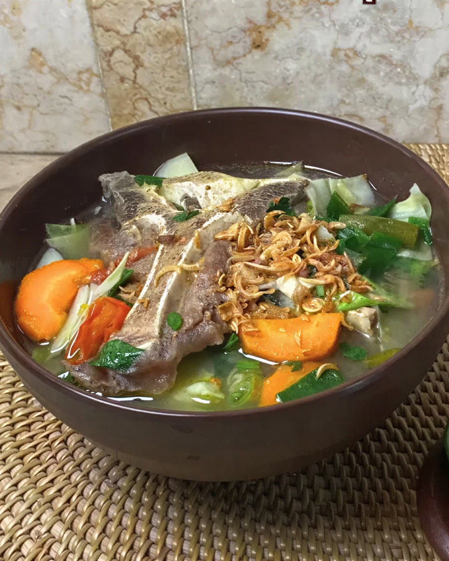 Indonesian Oxtail Soup (Sop Buntut) recipe