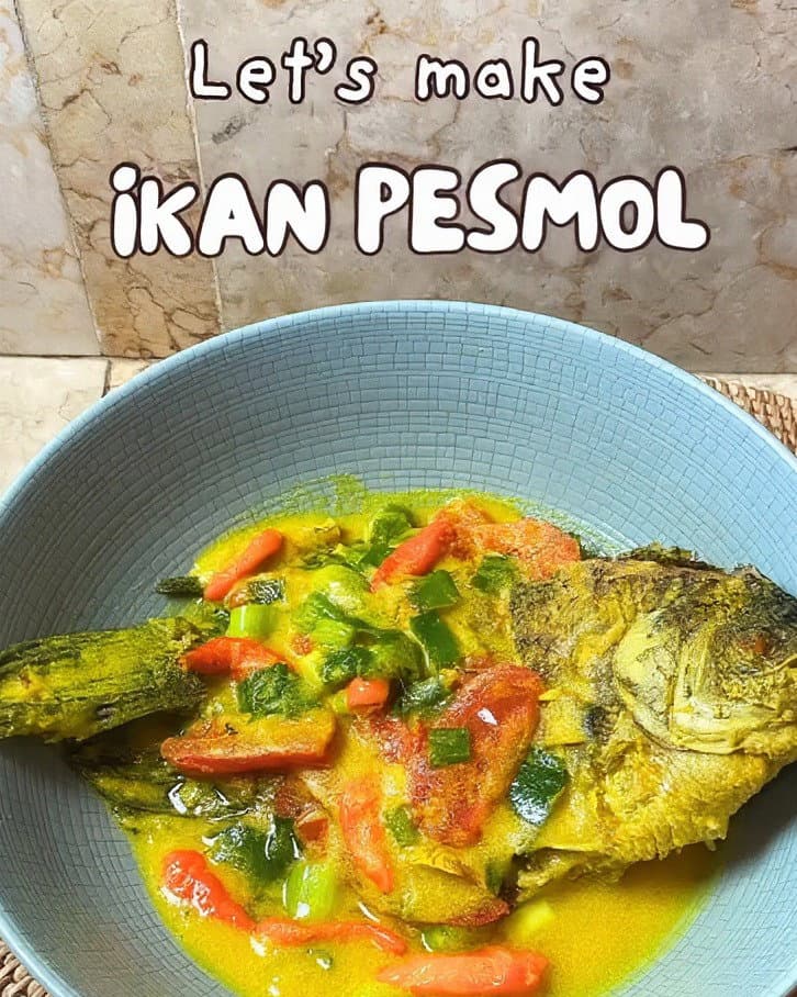 Ikan Pesmol (Fried Fish in Fragrant Turmeric Sauce) recipe