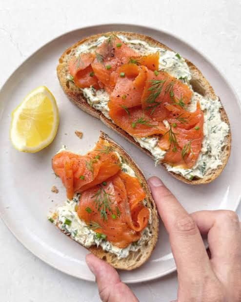 Smoked Salmon Toast with Dill and Lemon recipe