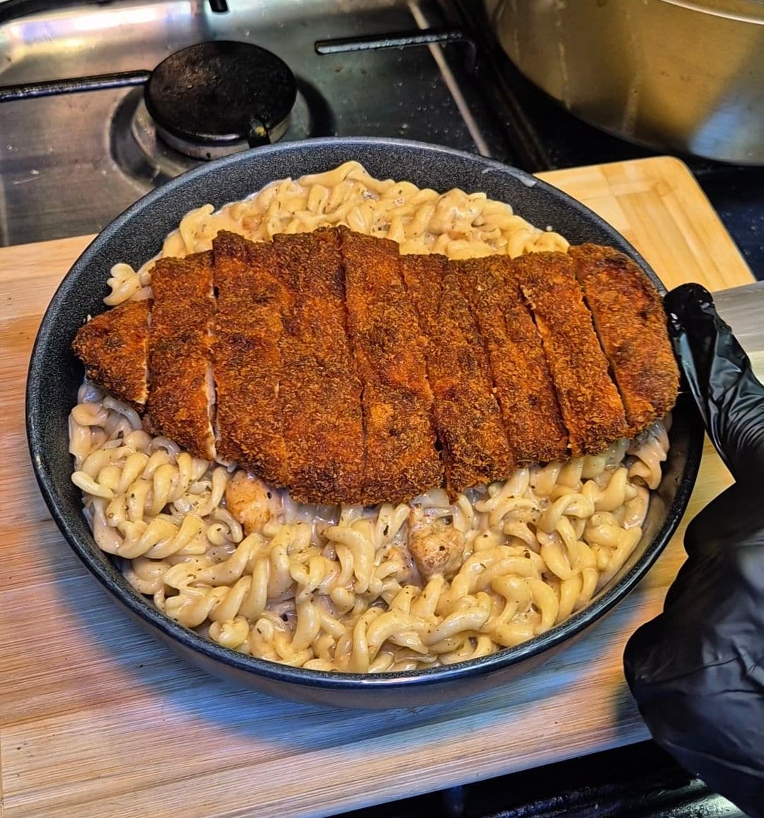 Creamy White Sauce Pasta with Extra Crispy Chicken recipe