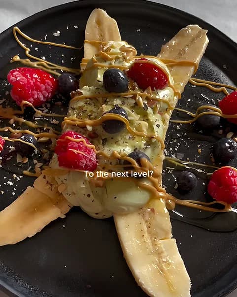 Healthy Matcha Banana Split recipe