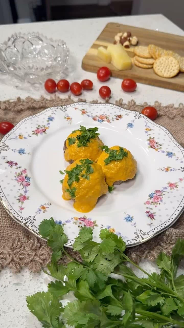 Soft Meatballs with Homemade Tomato Sauce recipe