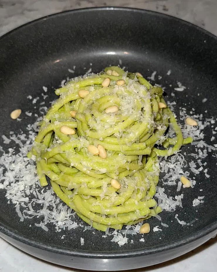 Easy Creamy Avocado Pesto Pasta recipe