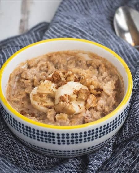 7 Minute Microwave Banana Nut Oatmeal recipe