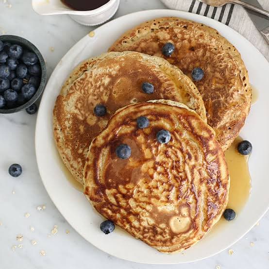 Superfood Pancakes with Oats, Makhana & Roasted Chana recipe