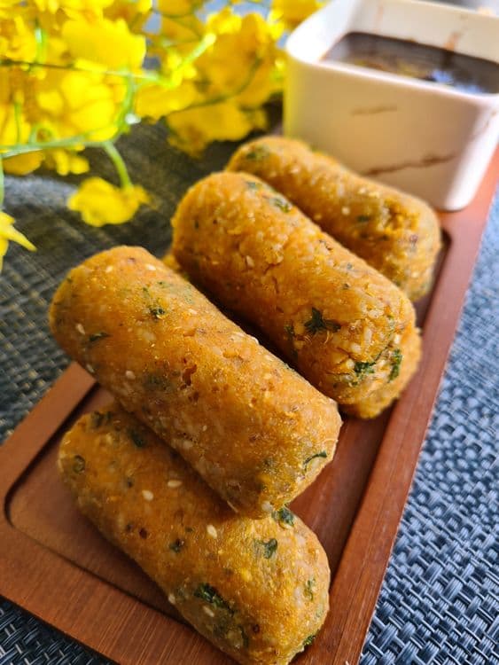 Rice Fritters (Chawal ke Pakode) recipe