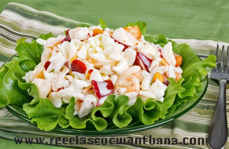 Chicken, Apple, and Natural Yogurt Salad recipe