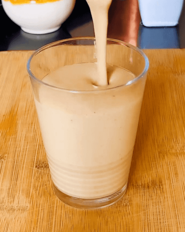 Roasted Almond Makhana Breakfast Smoothie recipe