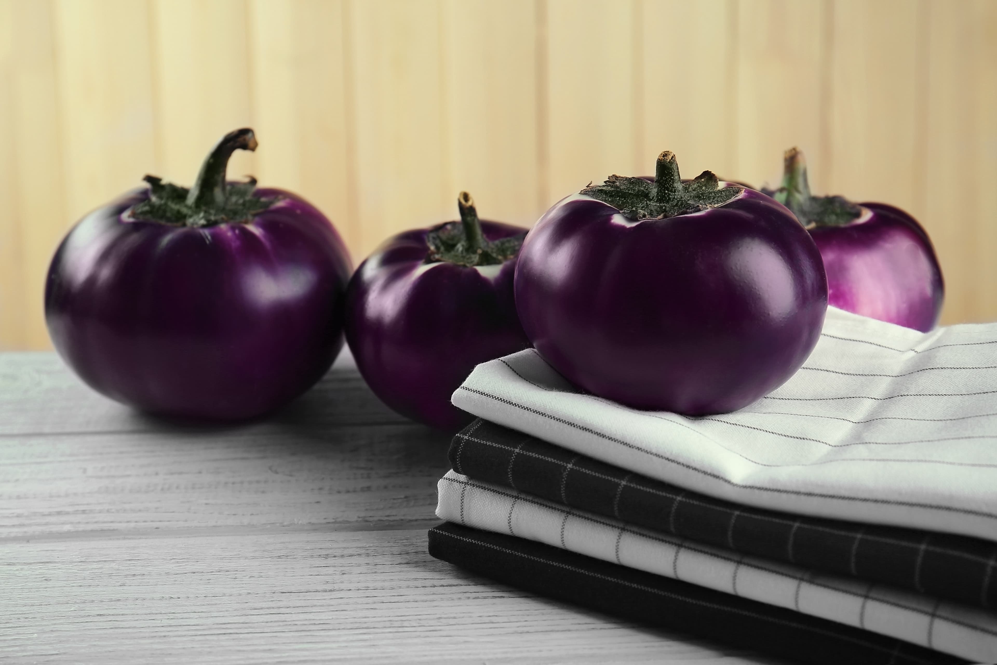 purple tomatoes