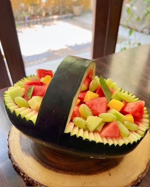 How to Carve a Beautiful Watermelon Fruit Basket recipe