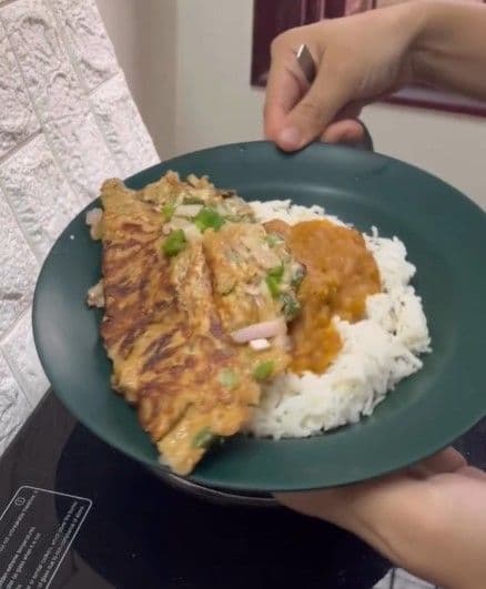 Vegetable Omelet with Oyster Sauce recipe