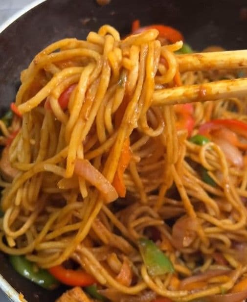Chilli Chicken Chowmein recipe