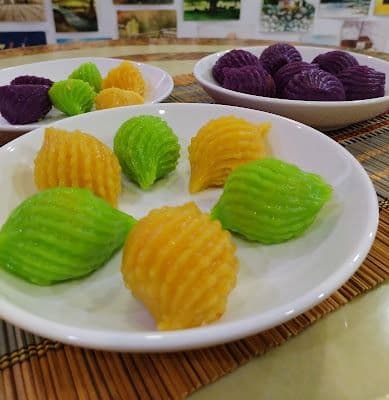 Red Tortoise cake (Ang Ku Kueh) with custard filling recipe