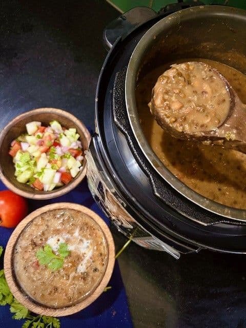 Lip Smacking Slow- Cooked Homemade Dal Makhani, the Easy and Simple Way! recipe