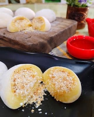 Pumpkin Glutinous Rice Balls with Peanut Filling recipe