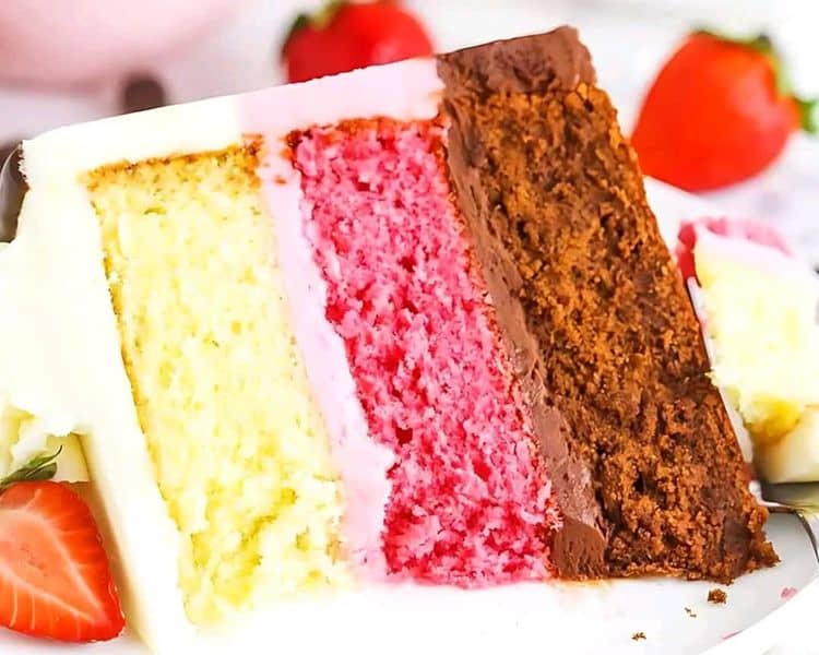 Neapolitan Cake with Frosting recipe