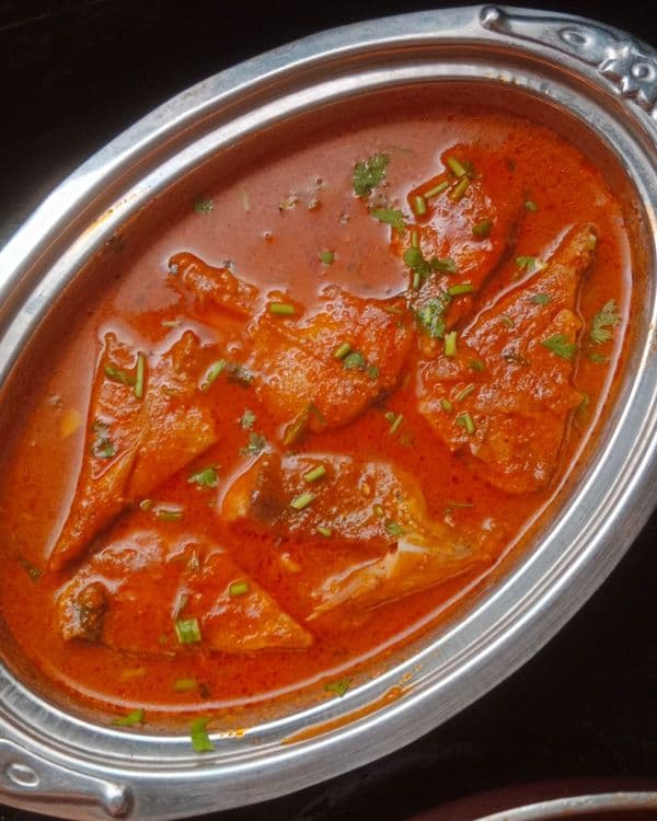Manglorean-Style Black Pomfret Curry | Halwa Curry recipe