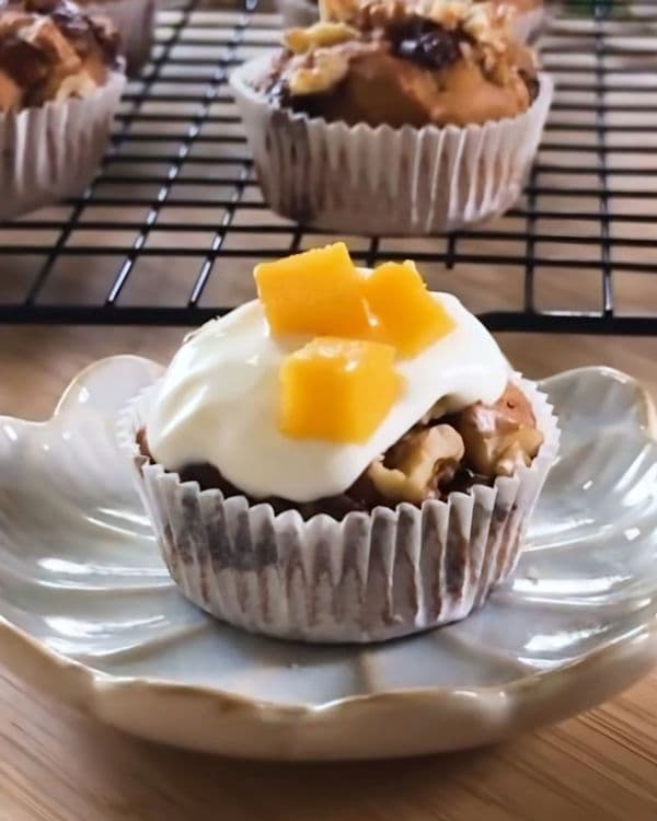 Healthy Mango Muffins --No sugar, No Maidha recipe
