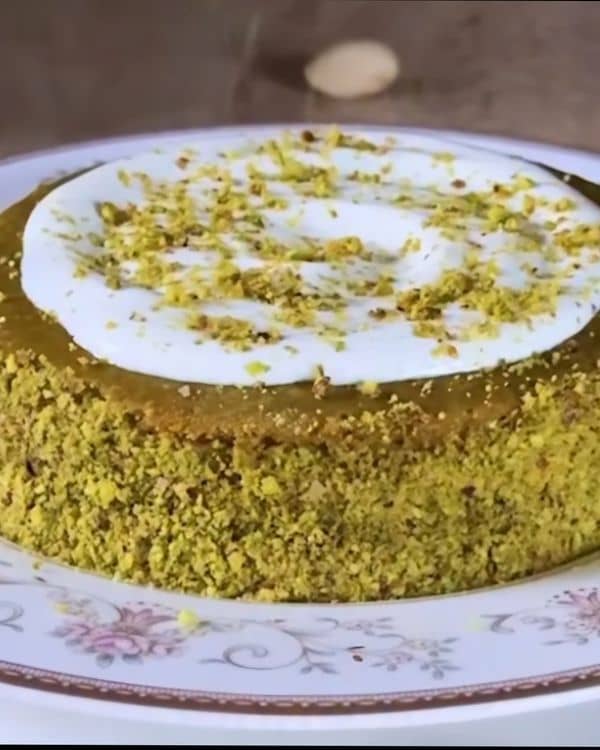 Healthy pistachio cheese cake - no guilt dessert recipe