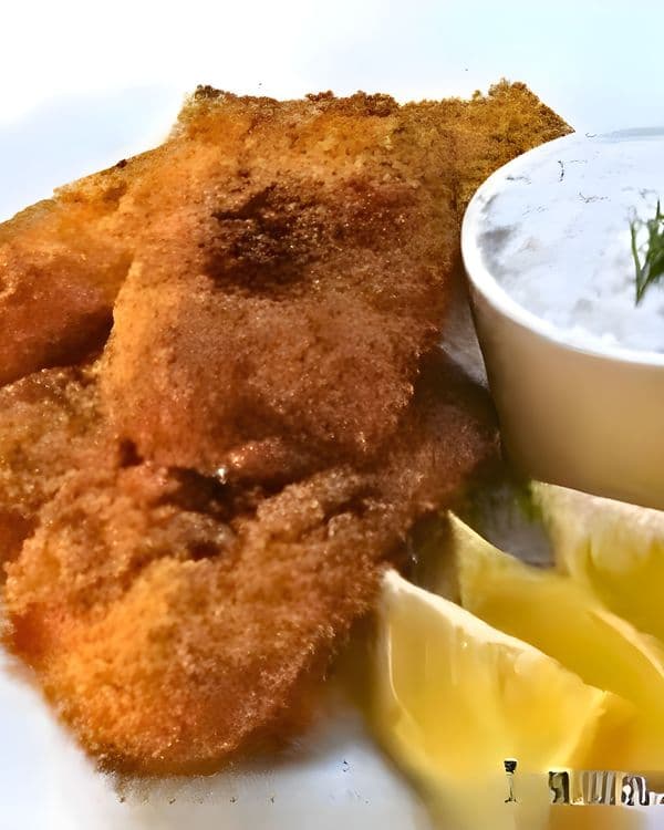 Fried Fish with Fubá and Tartar Sauce recipe