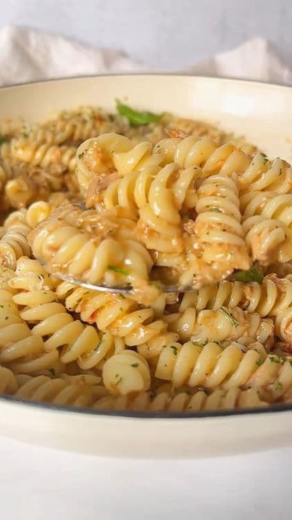 The Creamiest Pasta with Tuna recipe