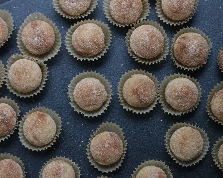 Cinnamon Sugar Mini Muffins recipe