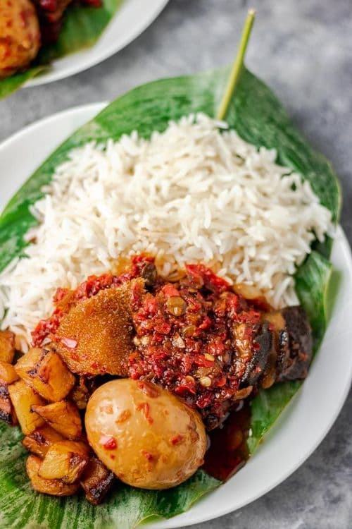 Ofada Rice with Smoky Ayamase Sauce recipe