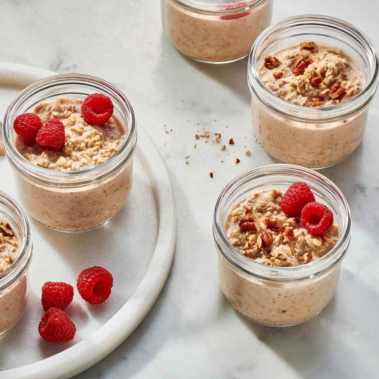 Cinnamon Roll Overnight Oats recipe