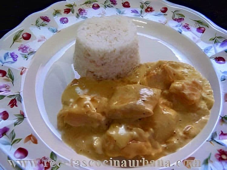 Chicken with Coconut Sauce recipe