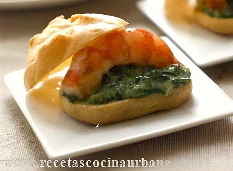 Profiteroles with Spinach Cream recipe