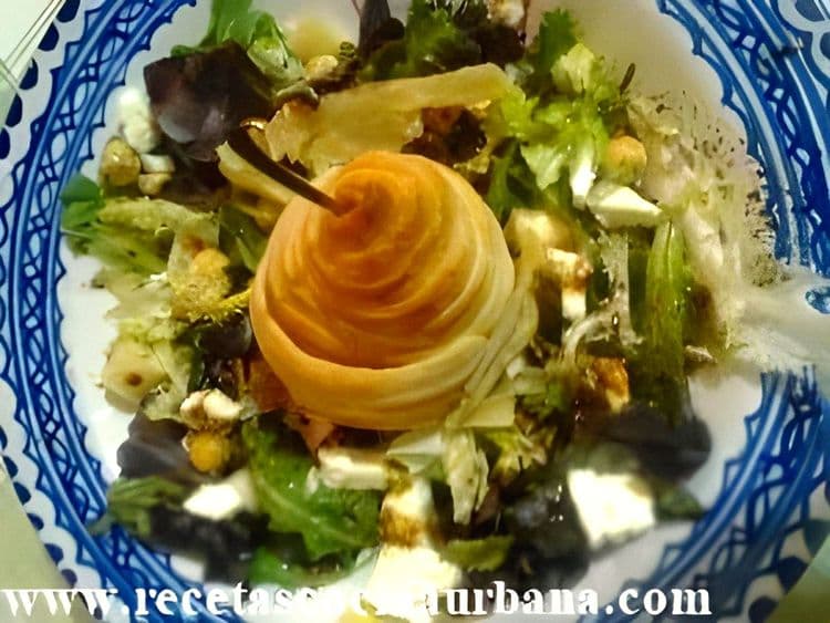 Sweet and Savory Salad with Pears in Puff Pastry recipe