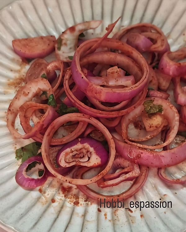 Restaurant Style Lacha Pyaaz recipe