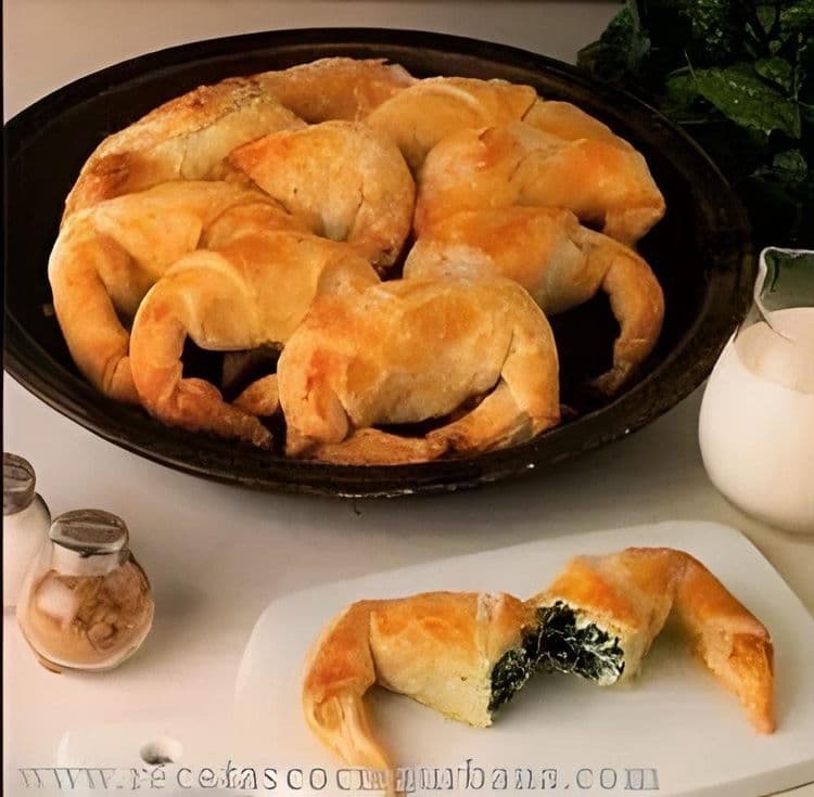 Spinach-Stuffed Crescent Rolls recipe
