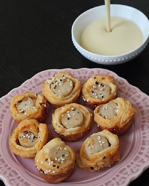 Chicken Cheddar Brat Bites with Tangy Mustard Yogurt Dip recipe