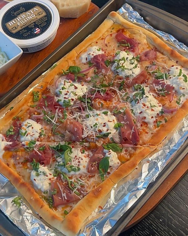 Fig Jam, Prosciutto, and Stracciatella Pizza recipe