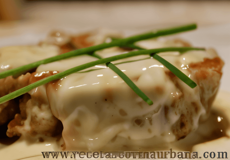 Homemade Burgers with Cheese Sauce recipe