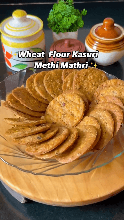 Wheat Flour Kasuri Methi Mathri recipe