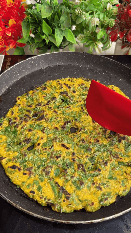 Maharashtrian Palak Thalipeeth recipe