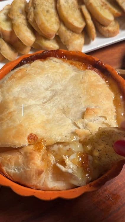 Fig Jam Baked Brie in Puff Pastry recipe