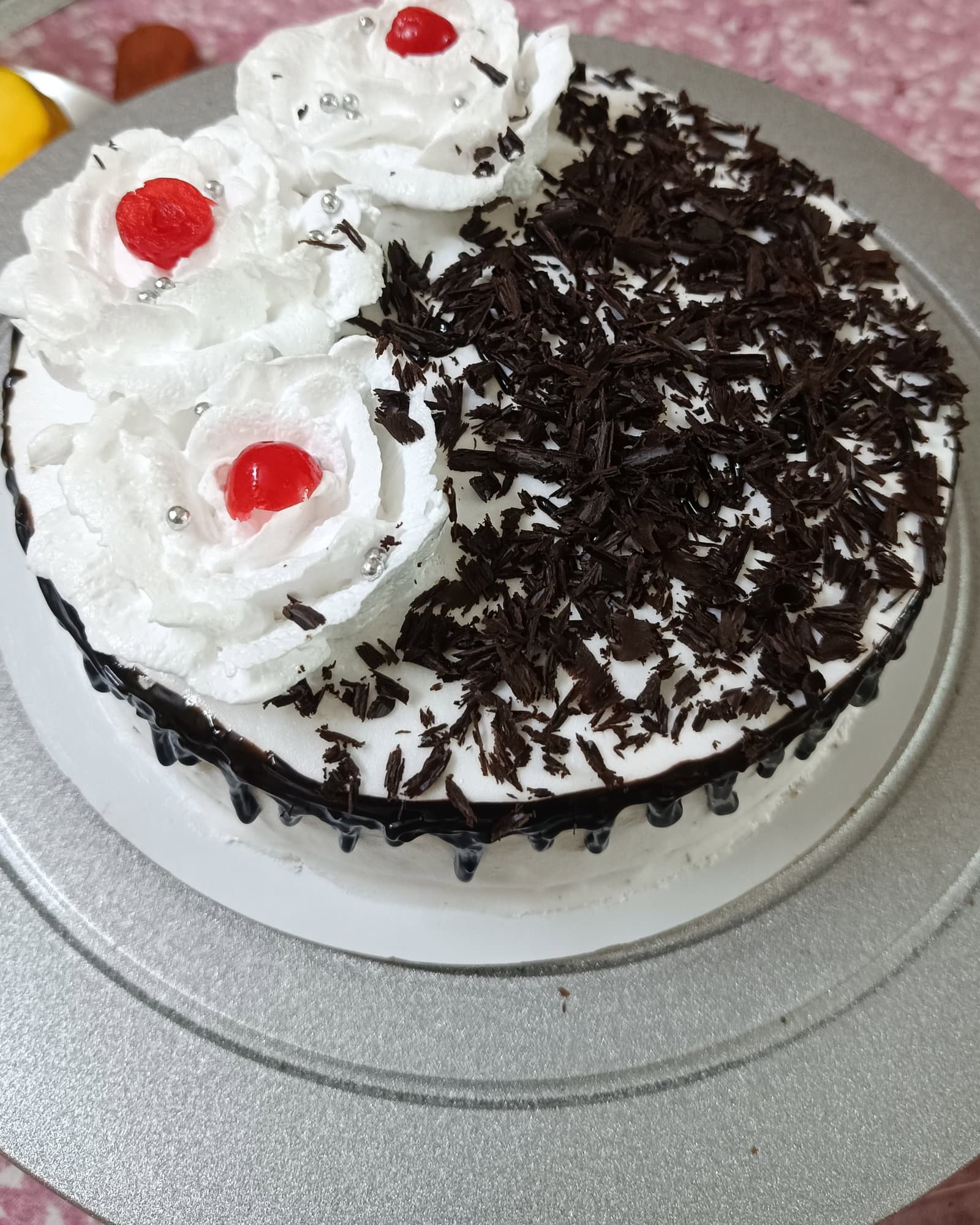 Black Forest Cake in Kadhai (without oven) recipe