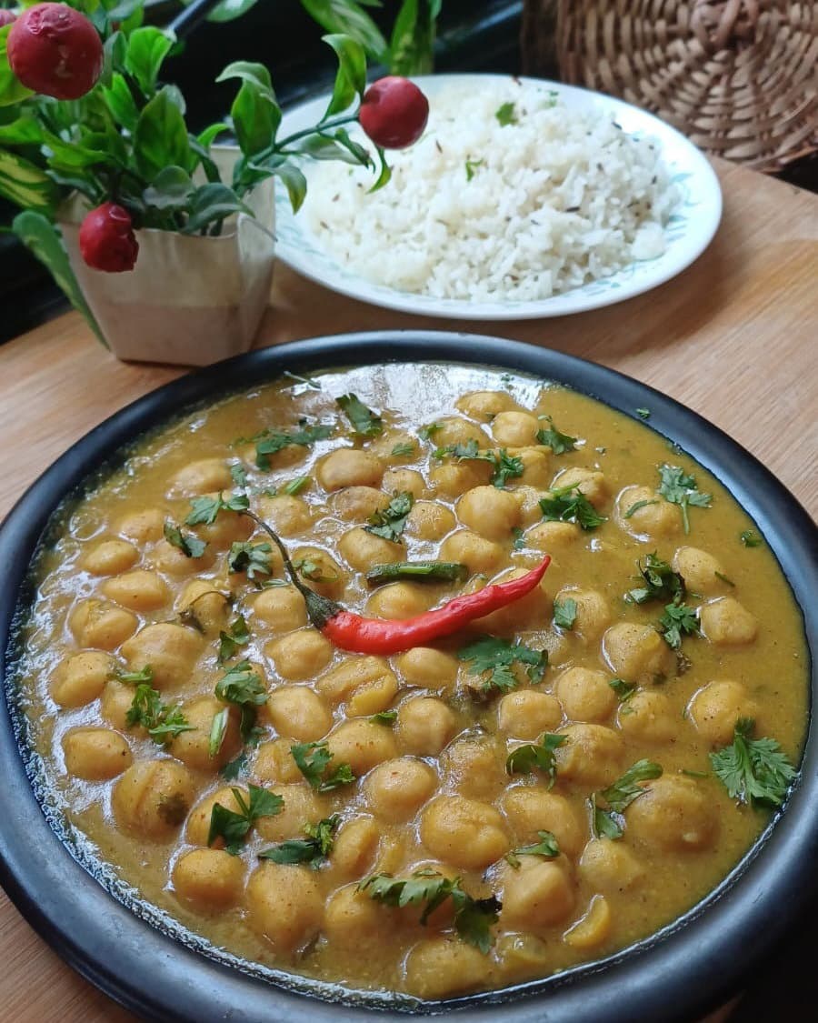 Chikkar Chole | North Indian Chickpeas Curry recipe