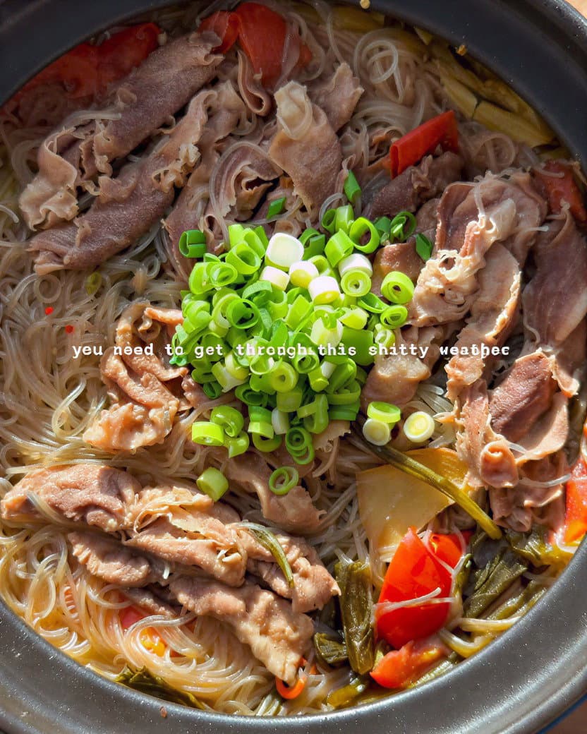 Tomato and Beef Vermicelli Noodles with Pickled Vegetables recipe